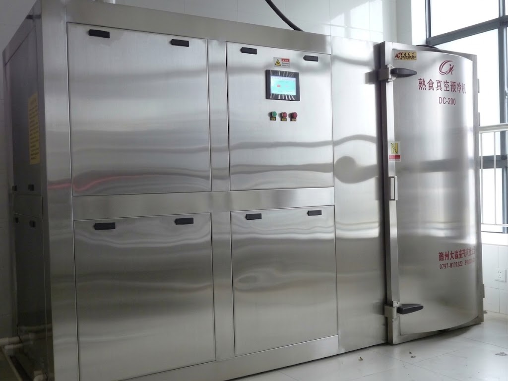 Elevating Food Safety: Cooked Food Vacuum Pre-Cooling Equipment for the Catering Industry