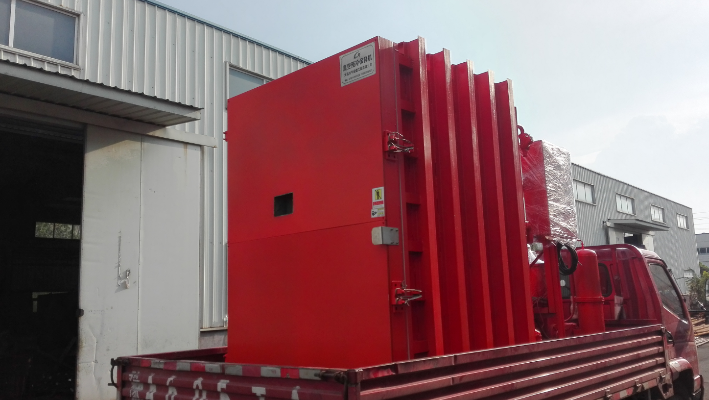 A heavy-duty Ganzhou Dachang vegetable vacuum pre-cooling machine securely loaded and dispatched to the Shanzhen No.1 Ecological Farm in Guangdong A heavy-duty Ganzhou Dachang vegetable vacuum pre-cooling machine securely loaded and dispatched to the Shanzhen No.1 Ecological Farm in Guangdong